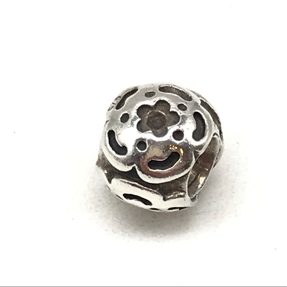 Pandora Retired Flower Charm - Picture 1 of 5